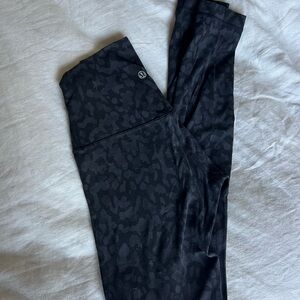Lululemon Align 28 Black Patterned Leggings